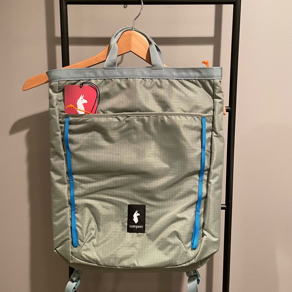 Todo Convertible 16L Tote- Cada Dia, Silver Leaf